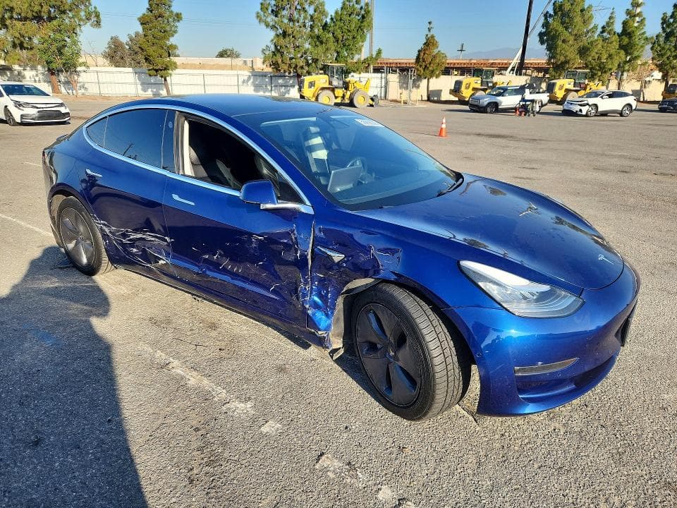 2020 TESLA MODEL 3 4
