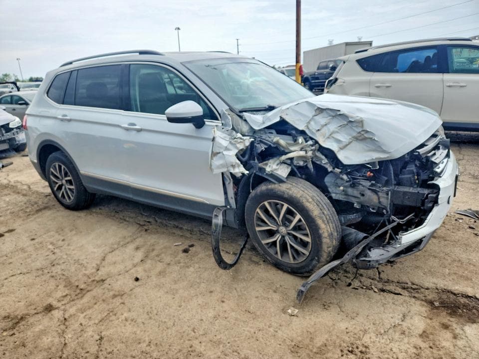 2018 VOLKSWAGEN TIGUAN SE 4