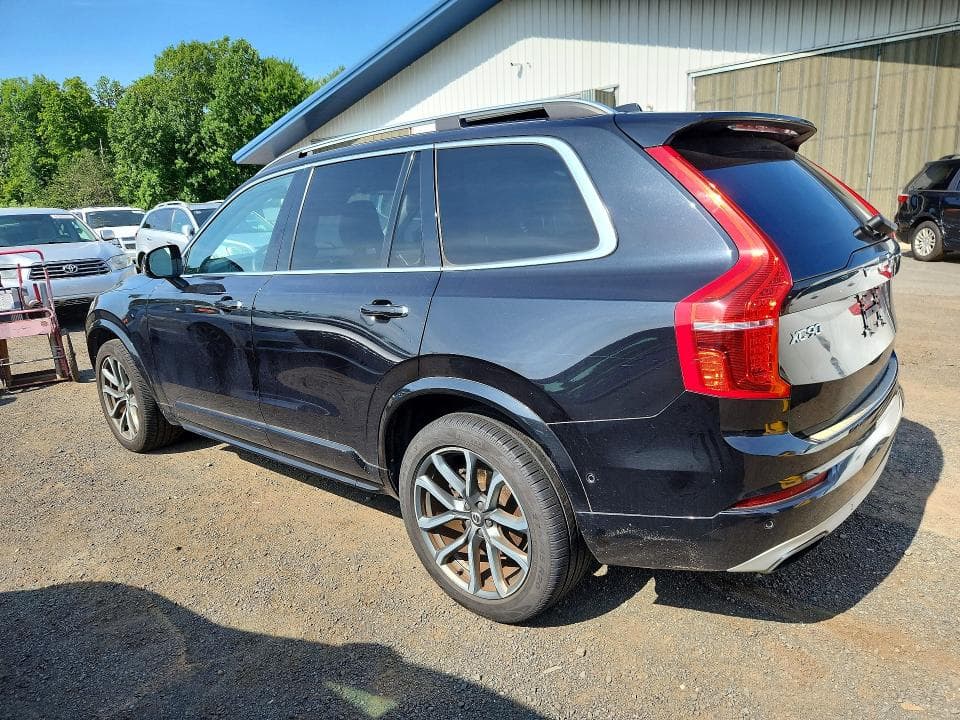 2017 VOLVO XC90 T6 2