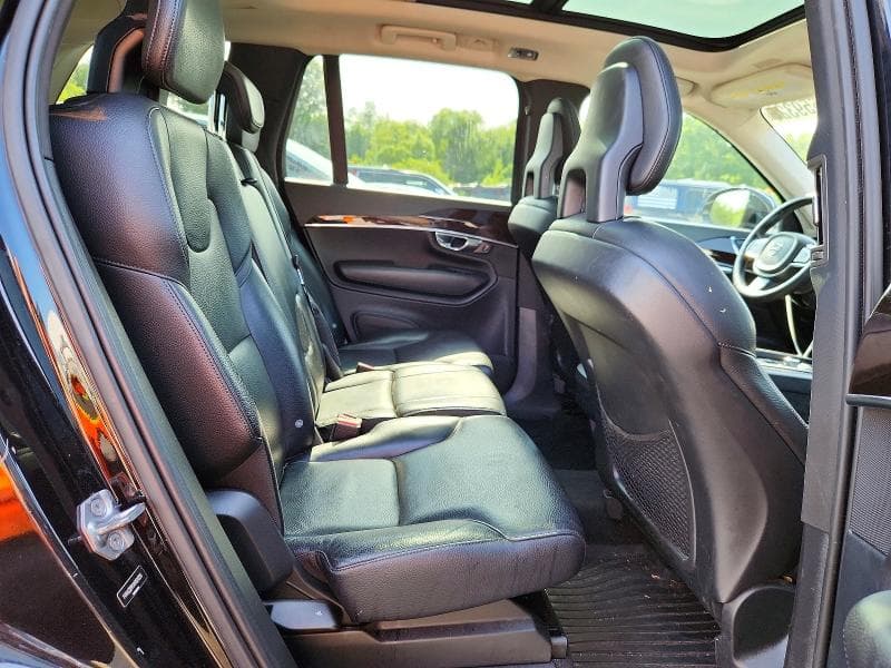 2017 VOLVO XC90 T6 11