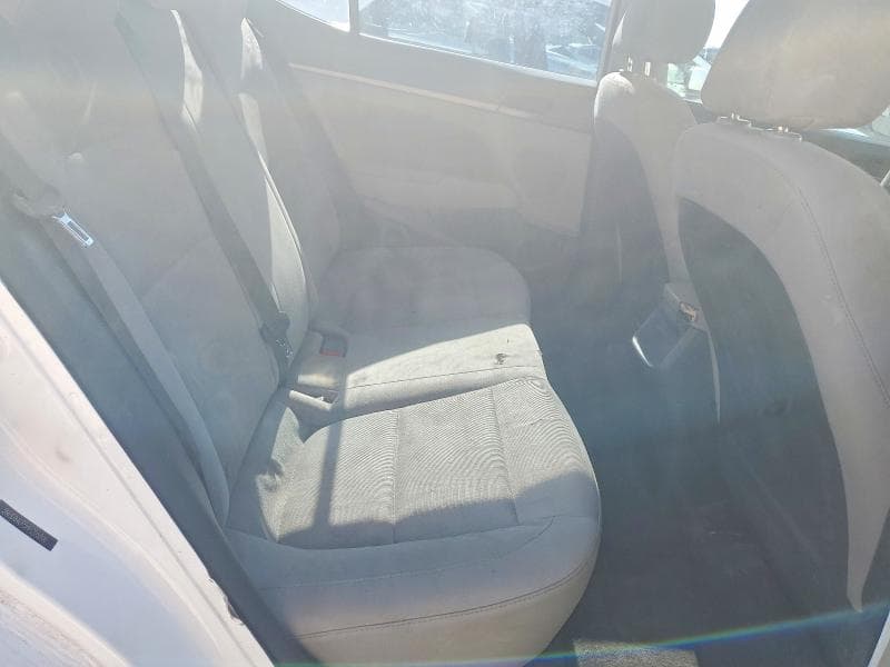 2017 HYUNDAI ELANTRA SE 10
