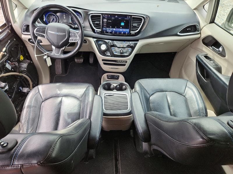 2021 CHRYSLER PACIFICA TOURING L 8