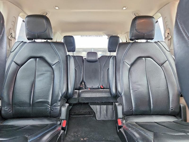 2021 CHRYSLER PACIFICA TOURING L 10