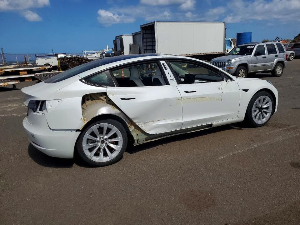 2023 TESLA MODEL 3 4