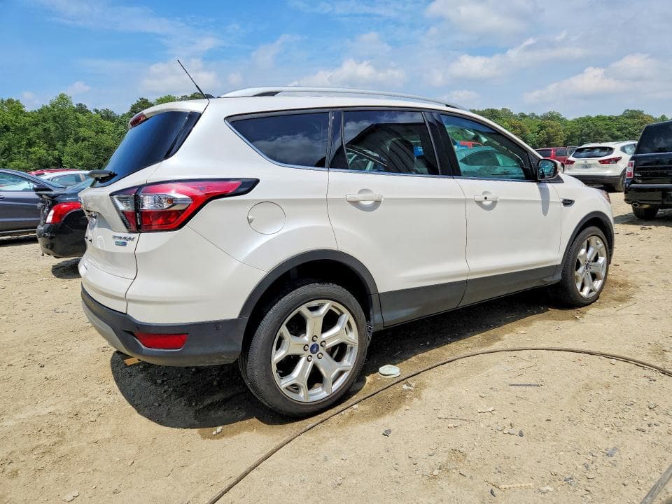2018 FORD ESCAPE TITANIUM 3