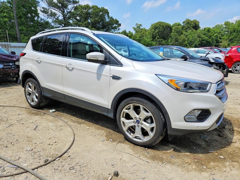 2018 FORD ESCAPE TITANIUM 4