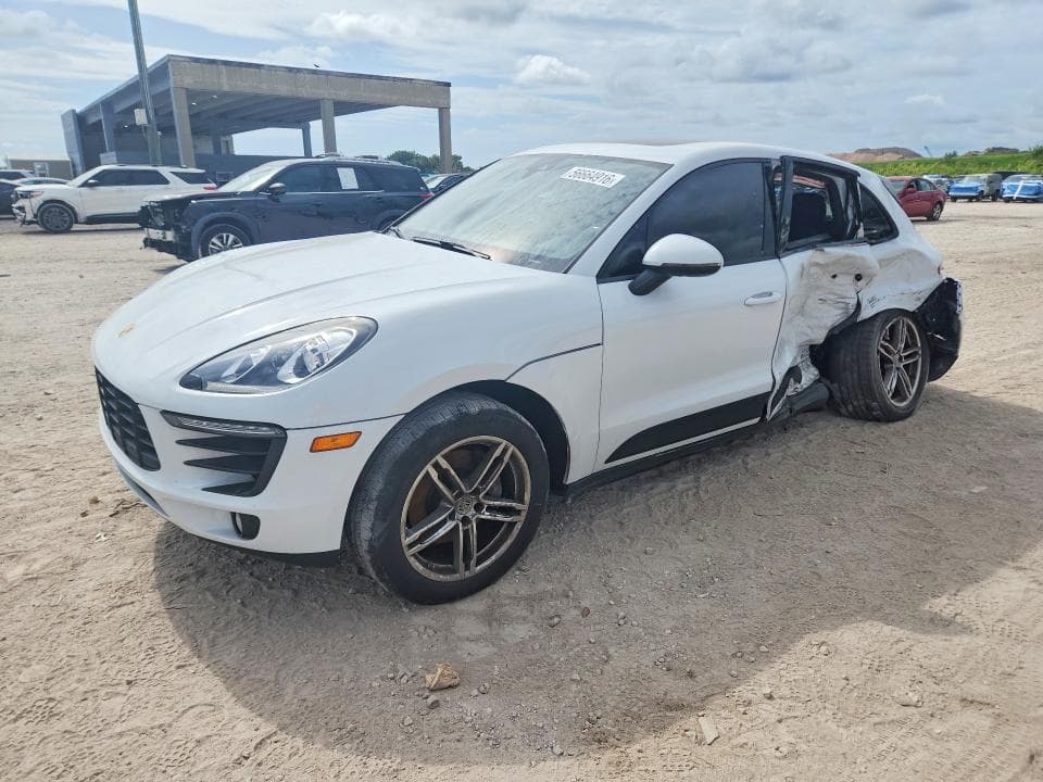 2018 PORSCHE MACAN - 1