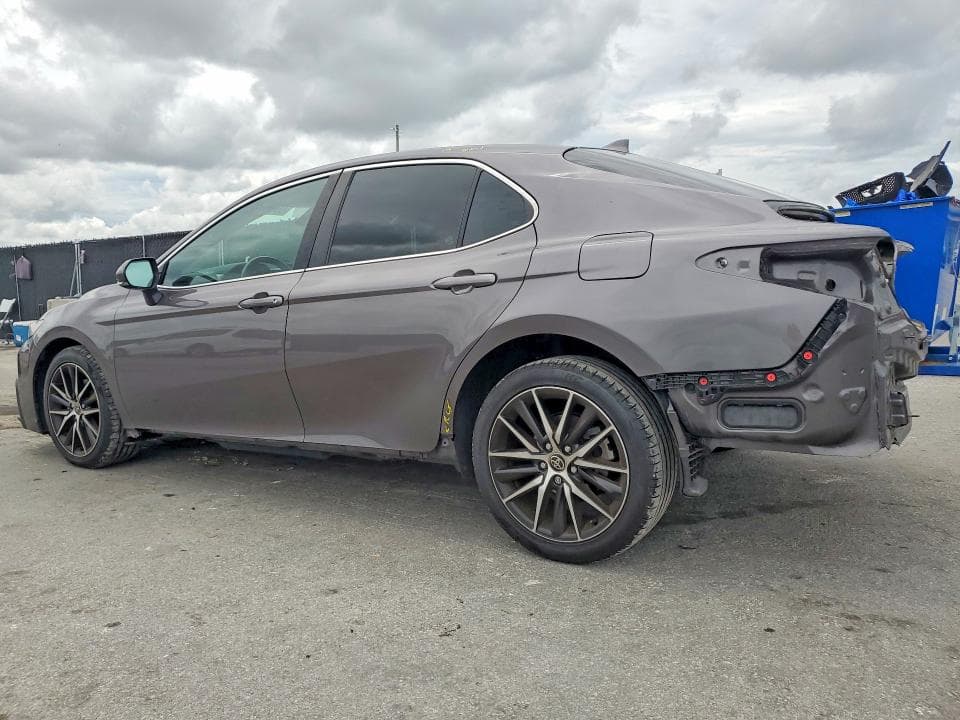 2022 TOYOTA CAMRY SE SE 2