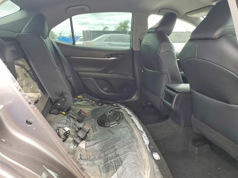 2022 TOYOTA CAMRY SE SE 10