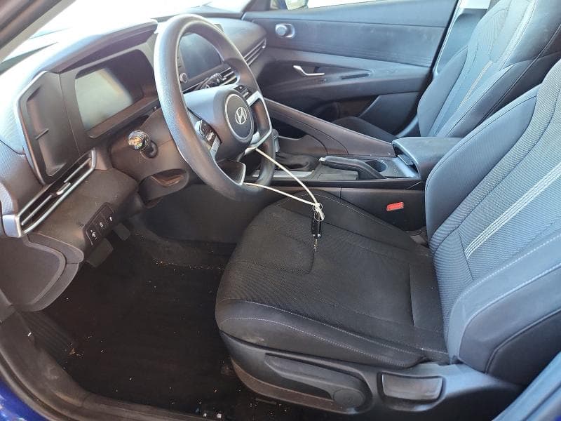 2025 HYUNDAI ELANTRA SE 7