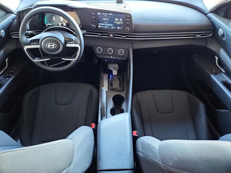 2025 HYUNDAI ELANTRA SE 8