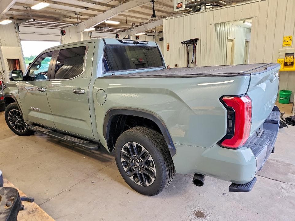 2026 TOYOTA TUNDRA CREWMAX LIMITED 2