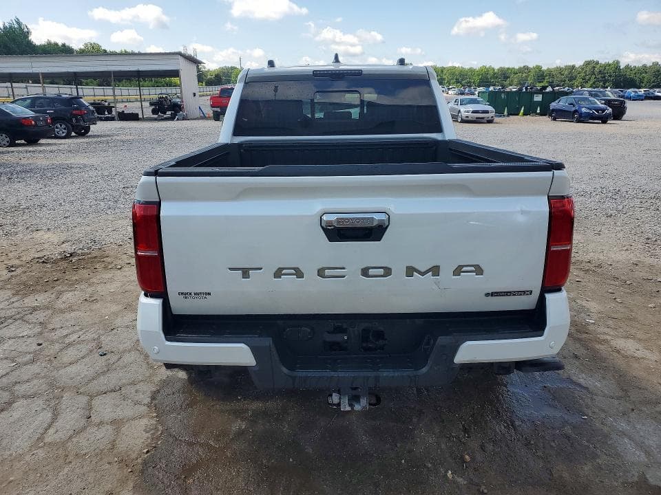 2024 TOYOTA TACOMA LIMITED HV 6