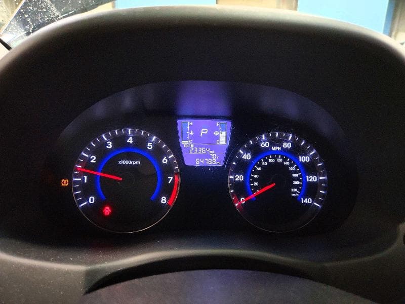 2016 HYUNDAI ACCENT SE 9