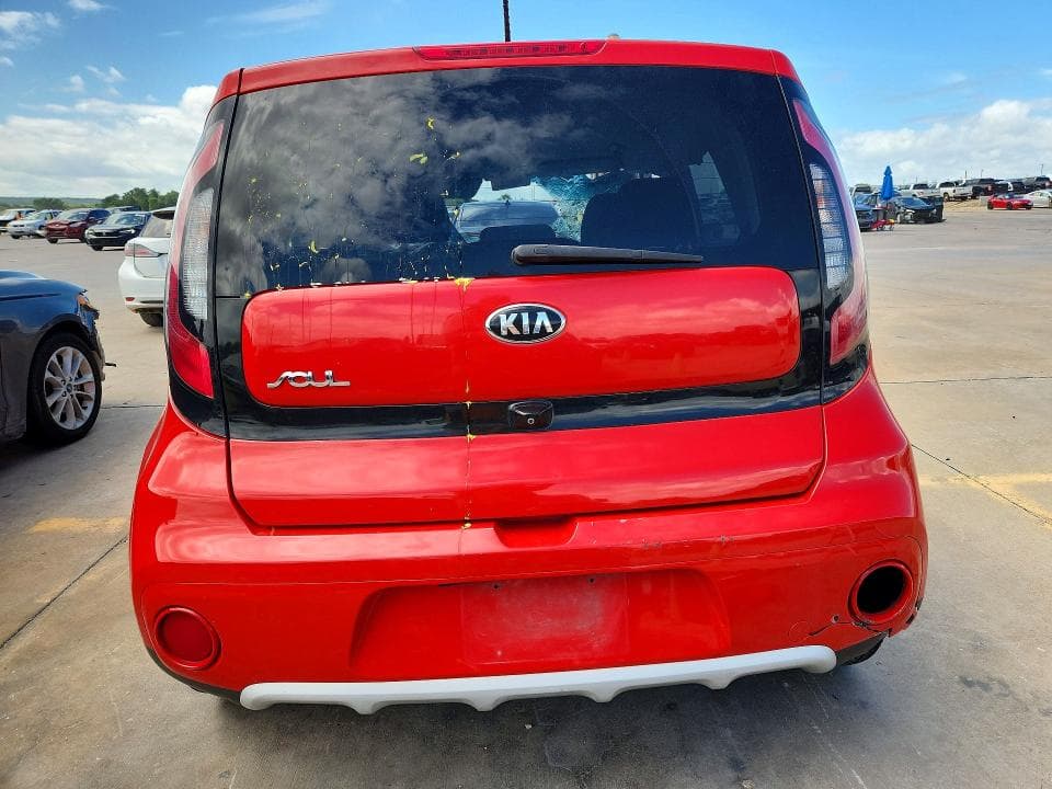 2019 KIA SOUL + 6