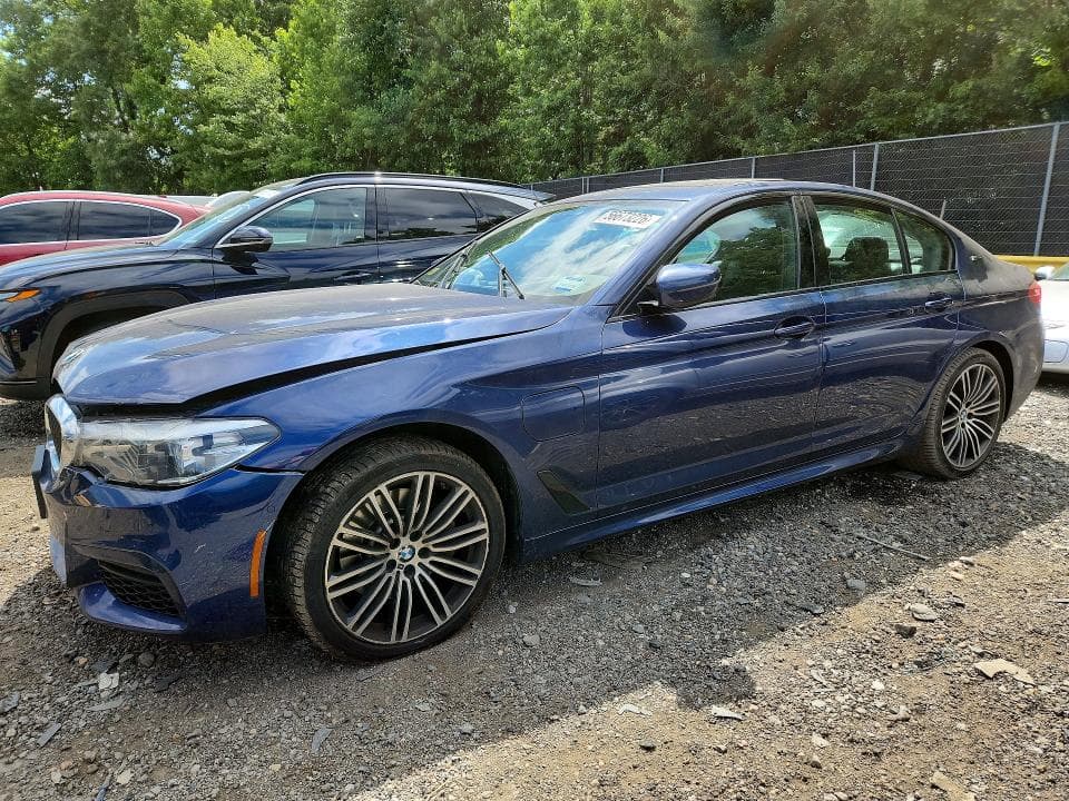 2019 BMW 530XE 1
