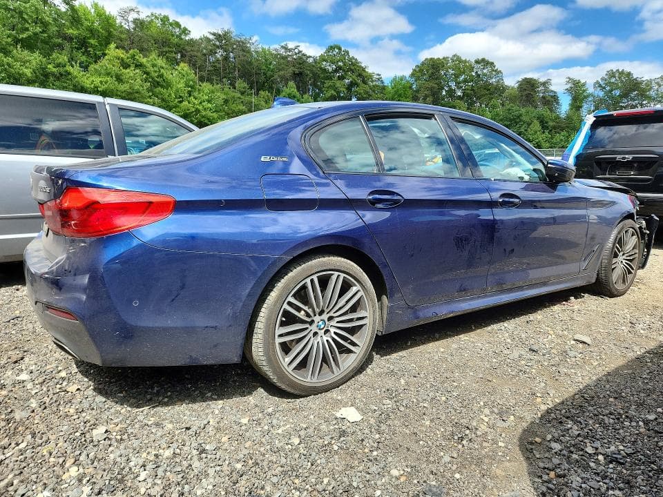 2019 BMW 530XE 3