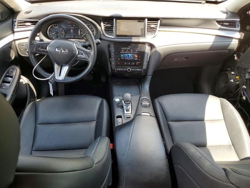 2020 INFINITI QX50 LUXE LUXE 8