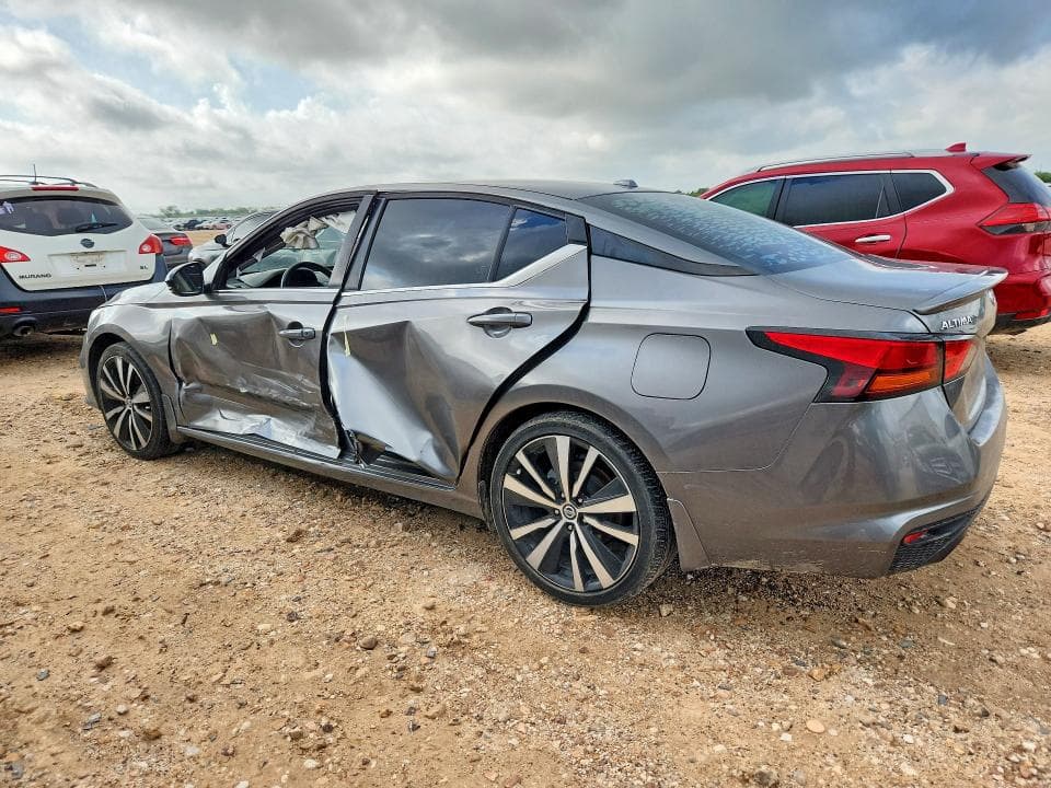 2019 NISSAN ALTIMA SR 2