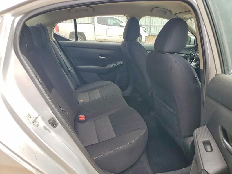 2022 NISSAN SENTRA SV 10