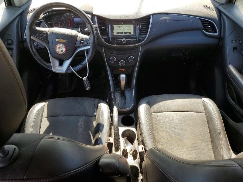 2017 CHEVROLET TRAX 1LT 8