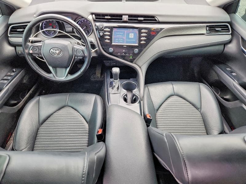 2020 TOYOTA CAMRY SE SE 8