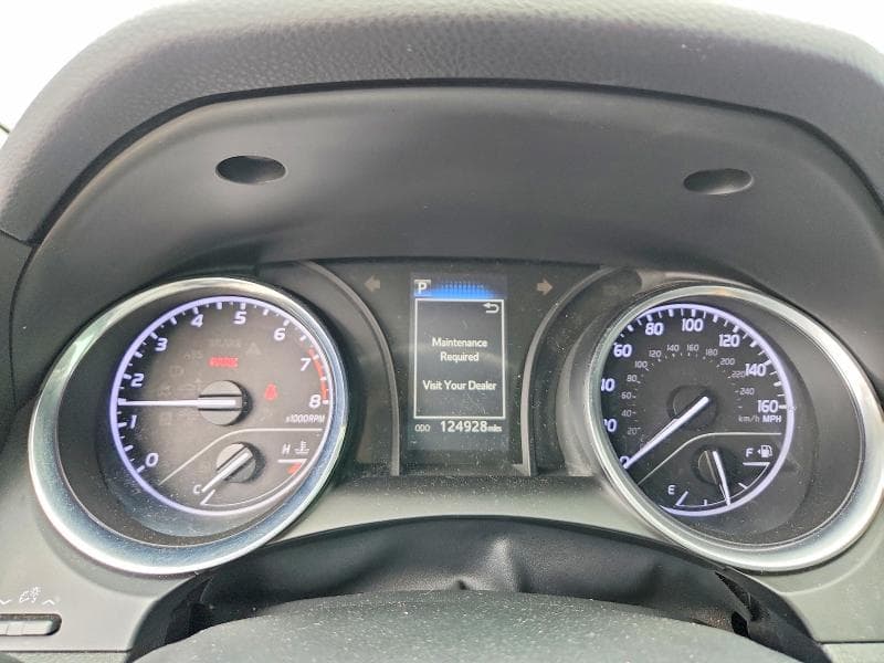 2020 TOYOTA CAMRY SE SE 9