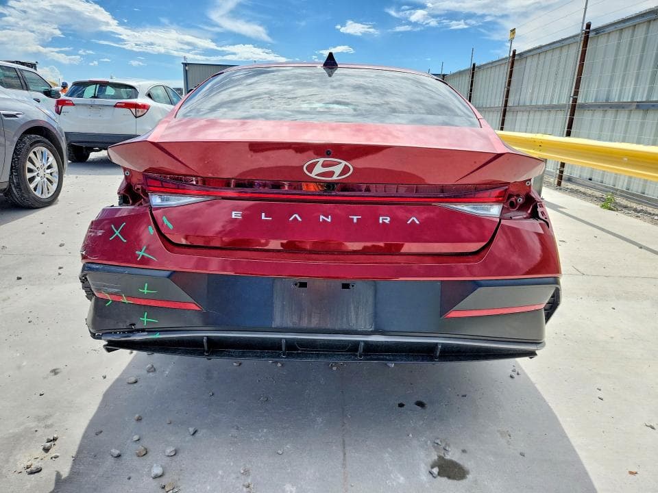2025 HYUNDAI ELANTRA SEL 6