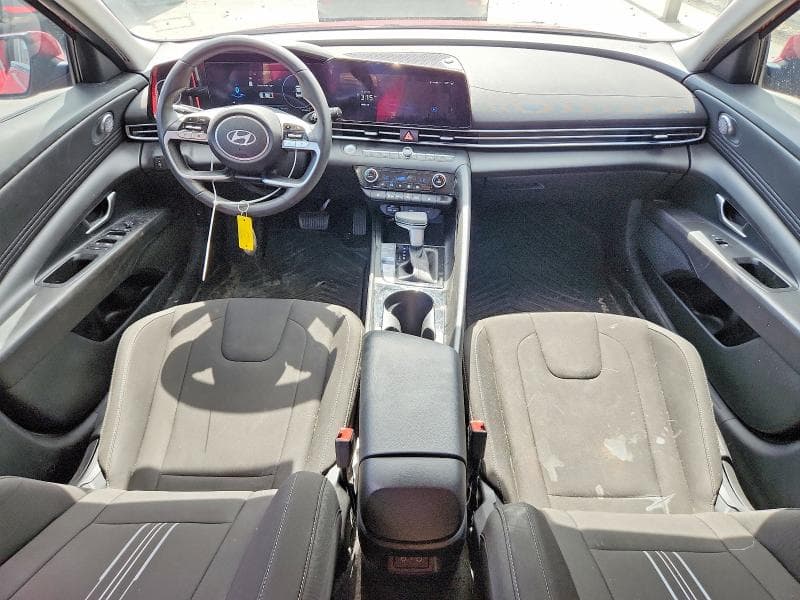 2025 HYUNDAI ELANTRA SEL 8