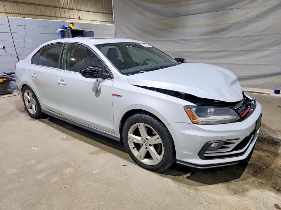 2017 VOLKSWAGEN JETTA GLI 4