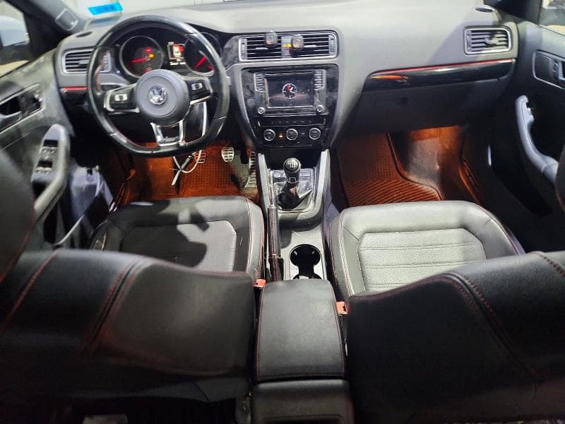 2017 VOLKSWAGEN JETTA GLI 8