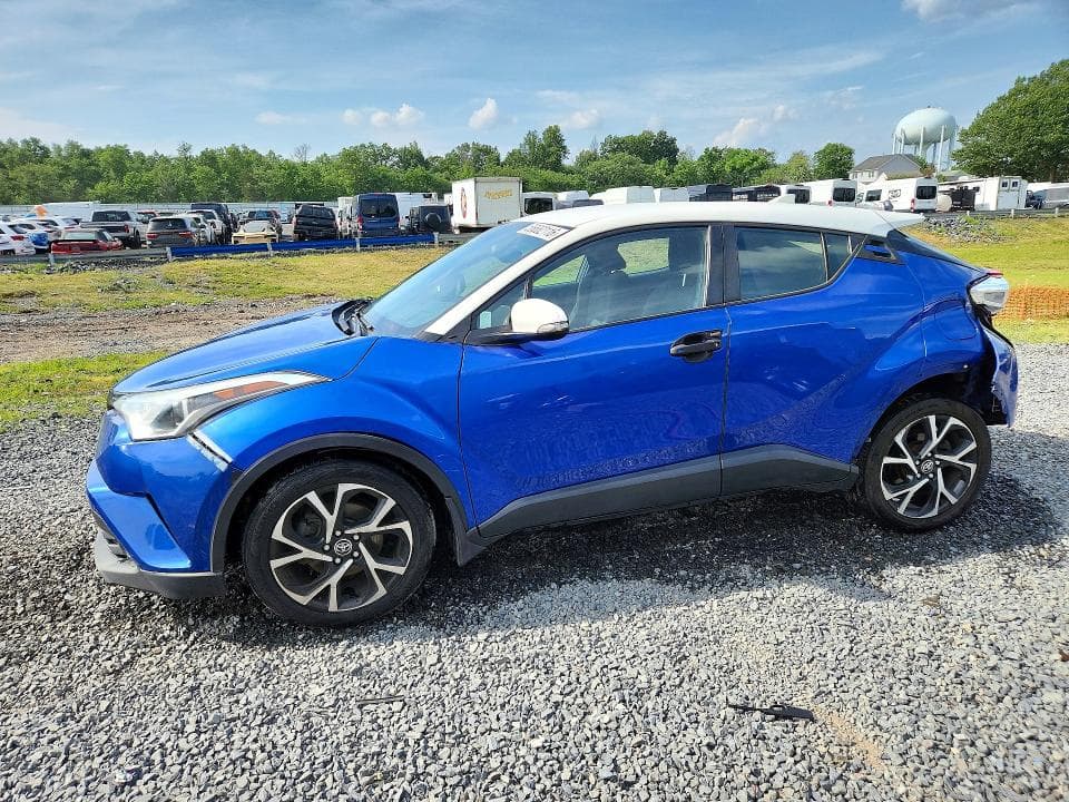 2018 TOYOTA C-HR XLE - 1