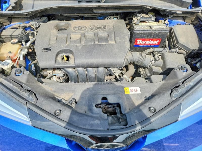 2018 TOYOTA C-HR XLE 12
