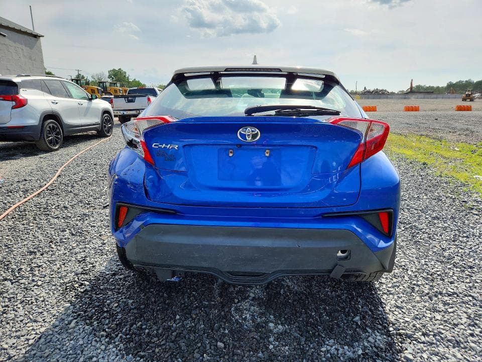 2018 TOYOTA C-HR XLE 6