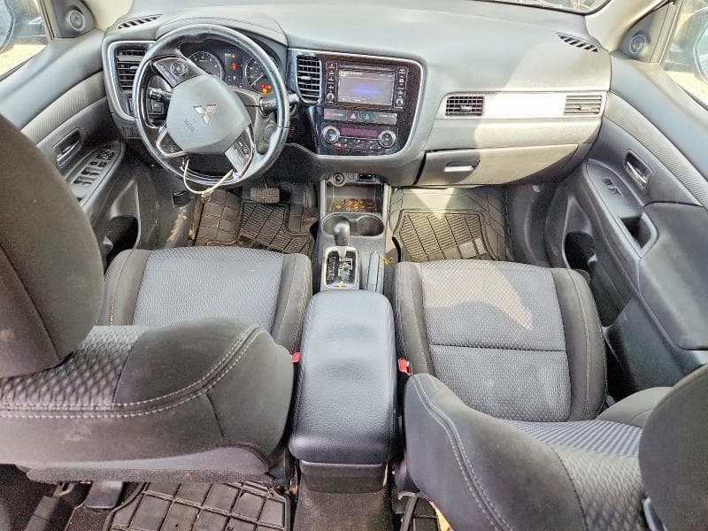 2016 MITSUBISHI OUTLANDER 8