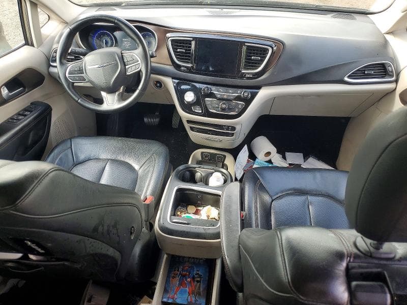2017 CHRYSLER PACIFICA TOURING L PLUS 8
