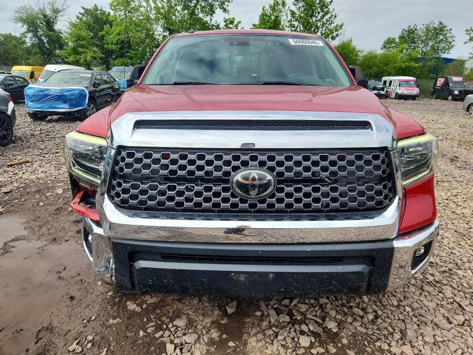 2018 TOYOTA TUNDRA SR5 5
