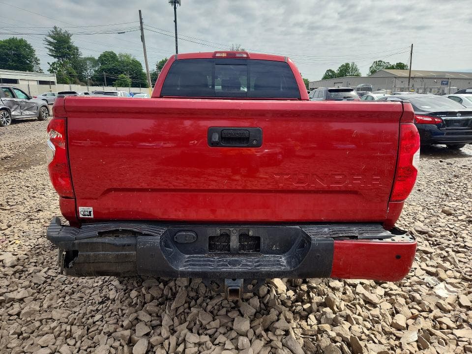 2018 TOYOTA TUNDRA SR5 6