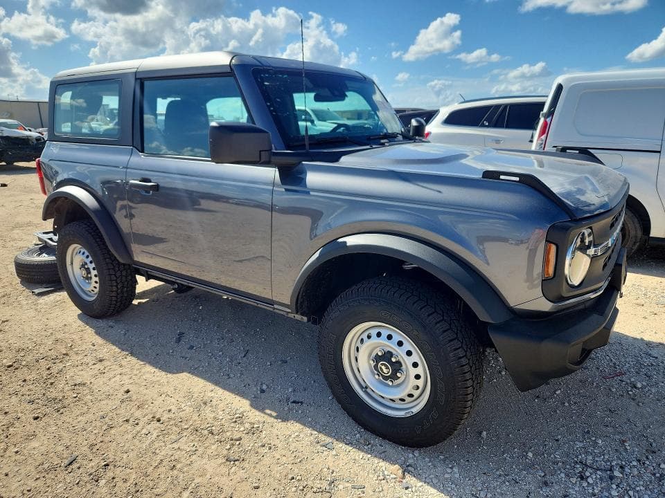 2025 FORD BRONCO 4