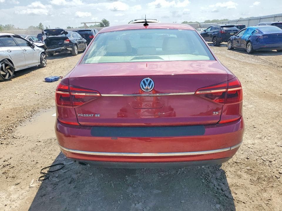 2018 VOLKSWAGEN PASSAT SE 6