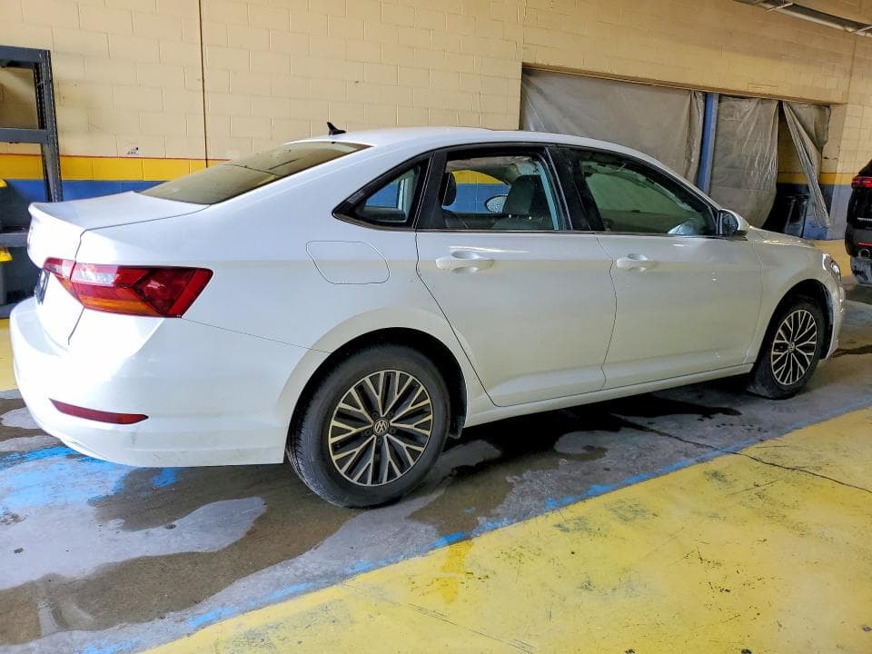 2019 VOLKSWAGEN JETTA S/SE/R-LINE 3