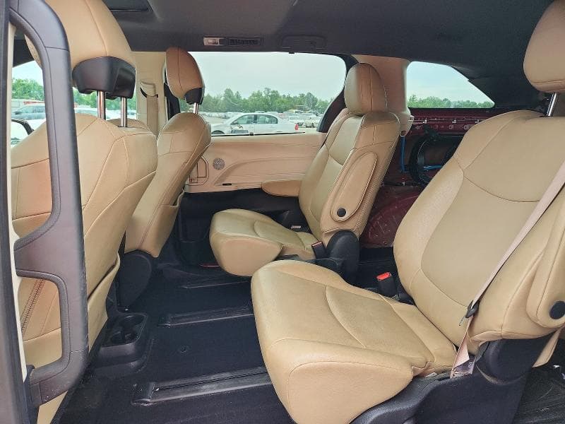 2022 TOYOTA SIENNA XLE XLE 11