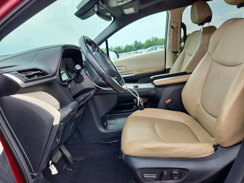 2022 TOYOTA SIENNA XLE XLE 7