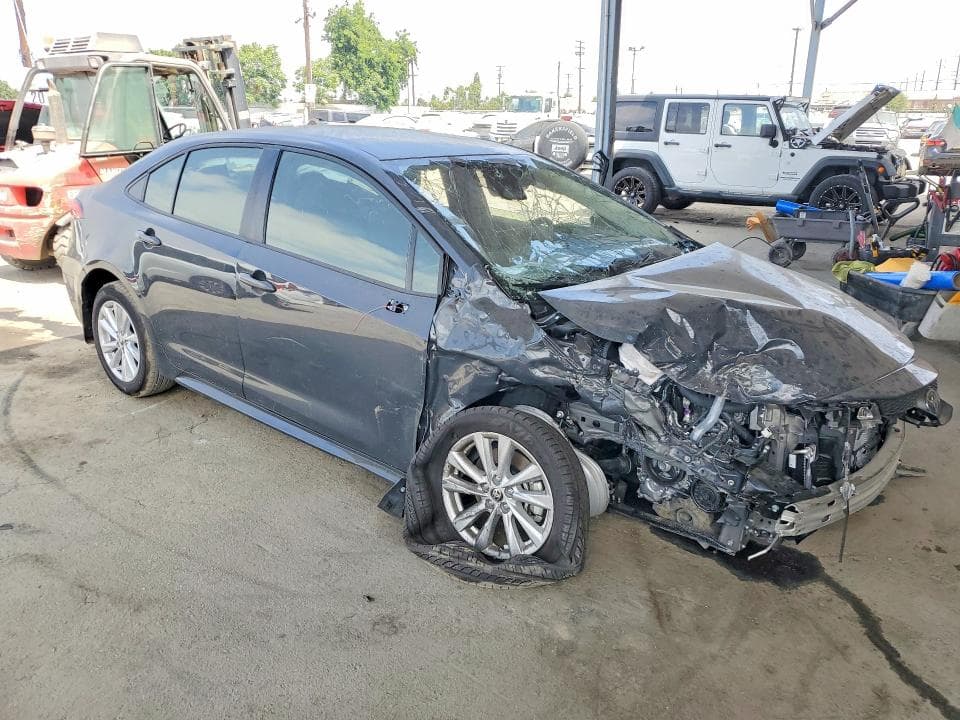 2026 TOYOTA COROLLA LE 4