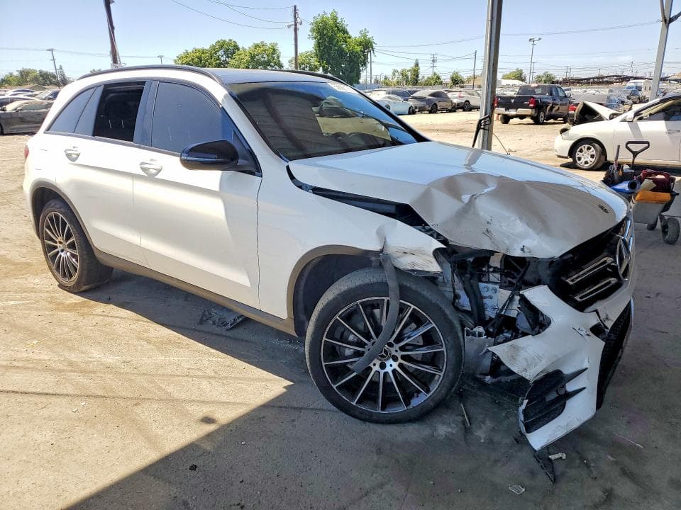 2018 MERCEDES-BENZ GLC 300 4