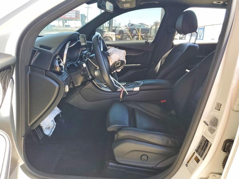 2018 MERCEDES-BENZ GLC 300 7