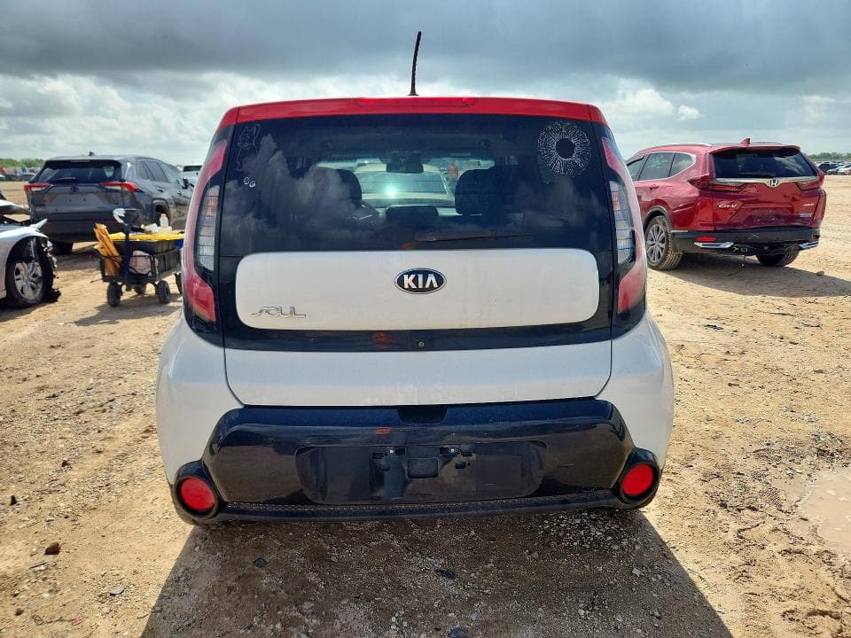 2016 KIA SOUL + 6