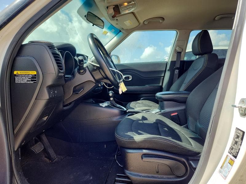 2016 KIA SOUL + 7