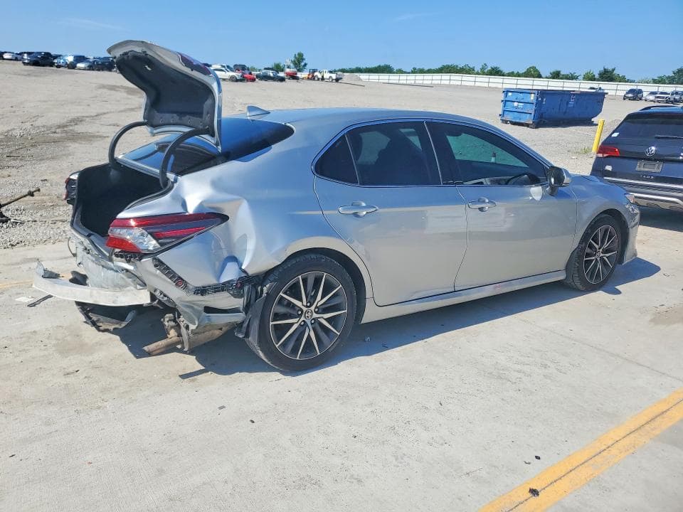 2023 TOYOTA CAMRY XLE XLE 3