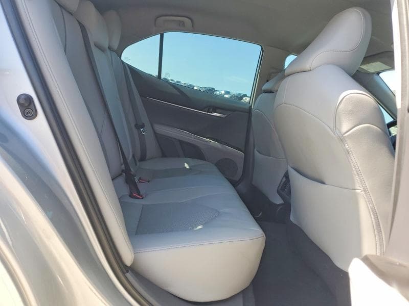 2023 TOYOTA CAMRY XLE XLE 10
